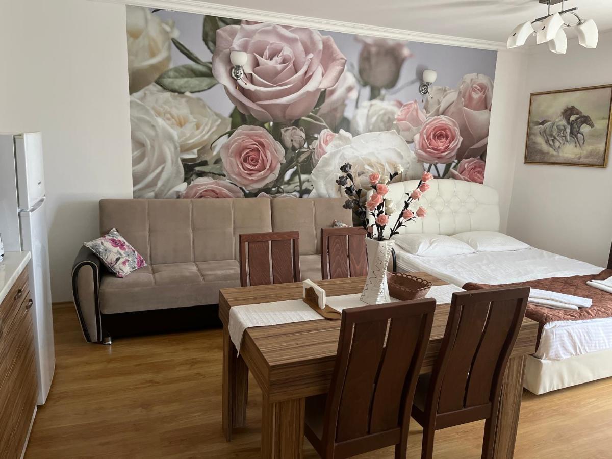 Apart Sweet Homes 5 - Apartments For Guests Sunny Beach Eksteriør billede